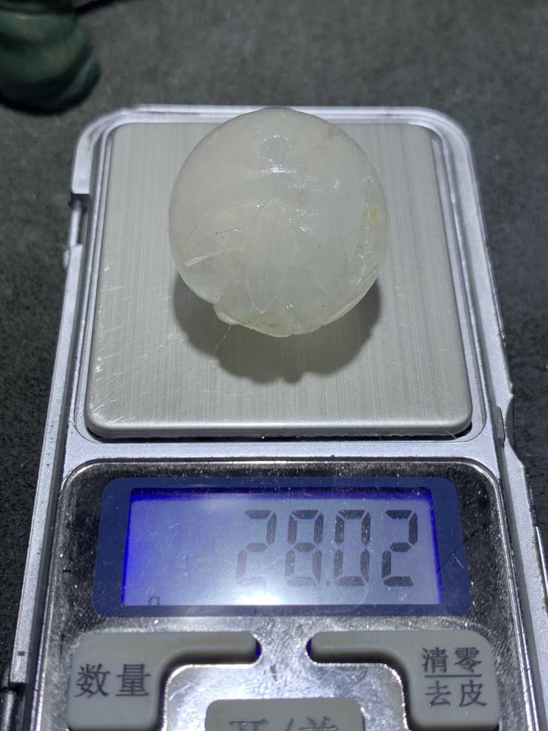 精美亚光满冰飘糖心料战国红玛瑙手工雕刻竹子大珠子一颗！