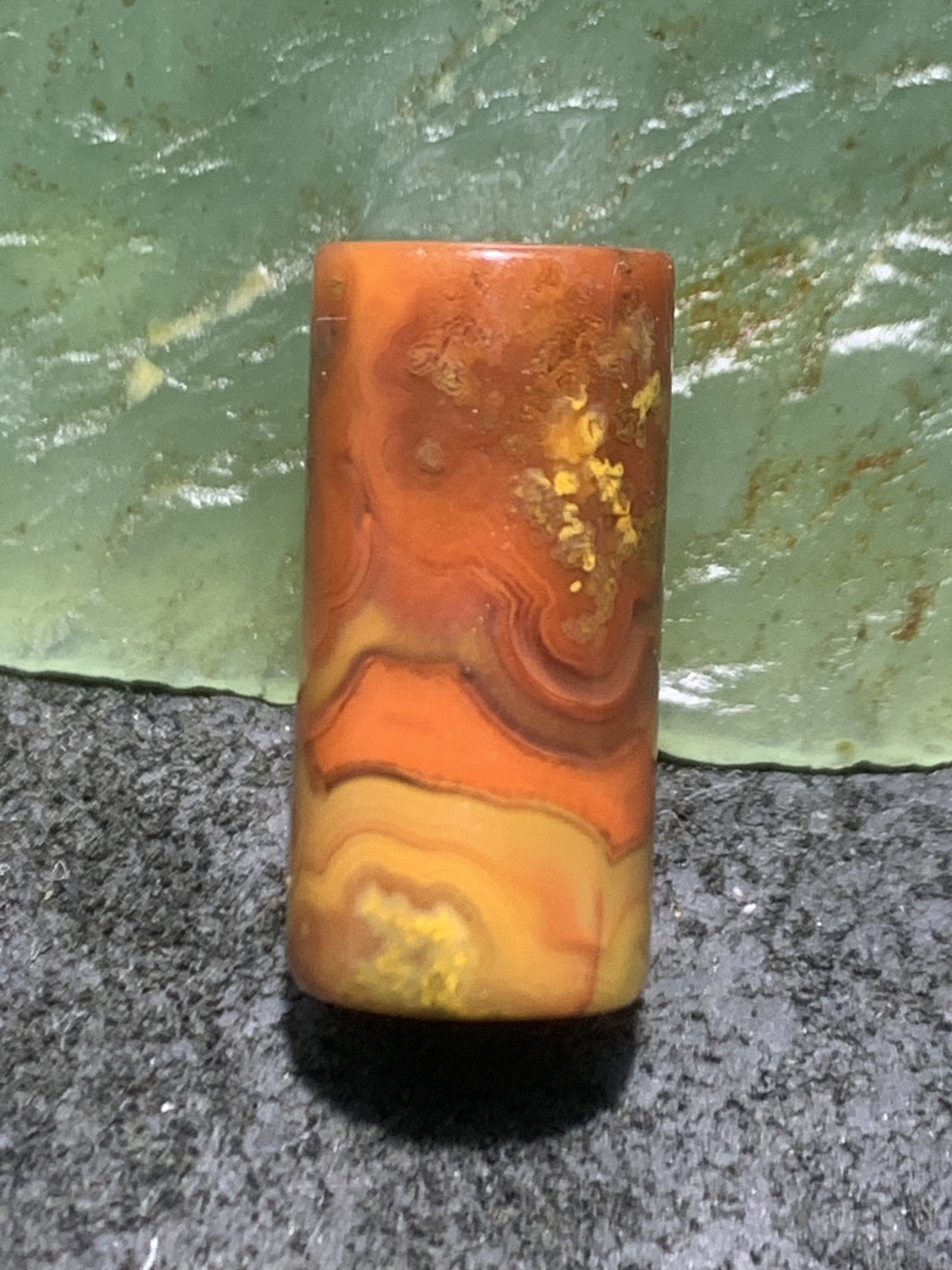 草花纹战国红玛瑙直桶桶珠一颗！