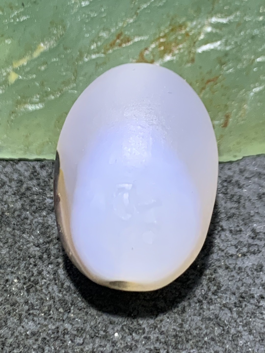 精美亚光高玉化海洋玉髓手工俏色巧雕阴阳随形桶珠一个