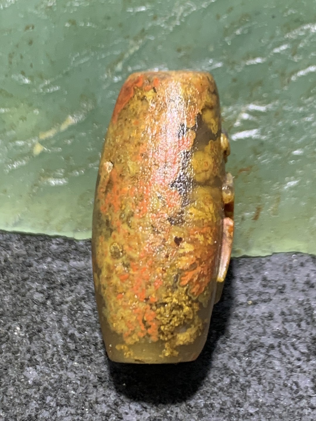 精美亚光黄金草花纹战国红玛瑙手工雕刻禅字随形勒子一颗