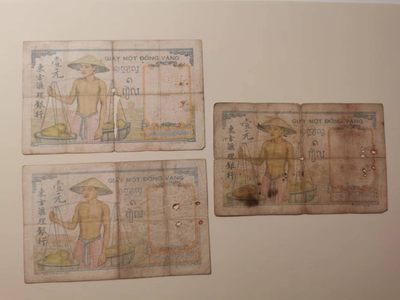 238.【鲸贝乐淘★两拍包邮】三字经·第“亲师友，习礼仪”号拍卖 【越南🇻🇳】东方汇理银行1元3张，流通品相如图