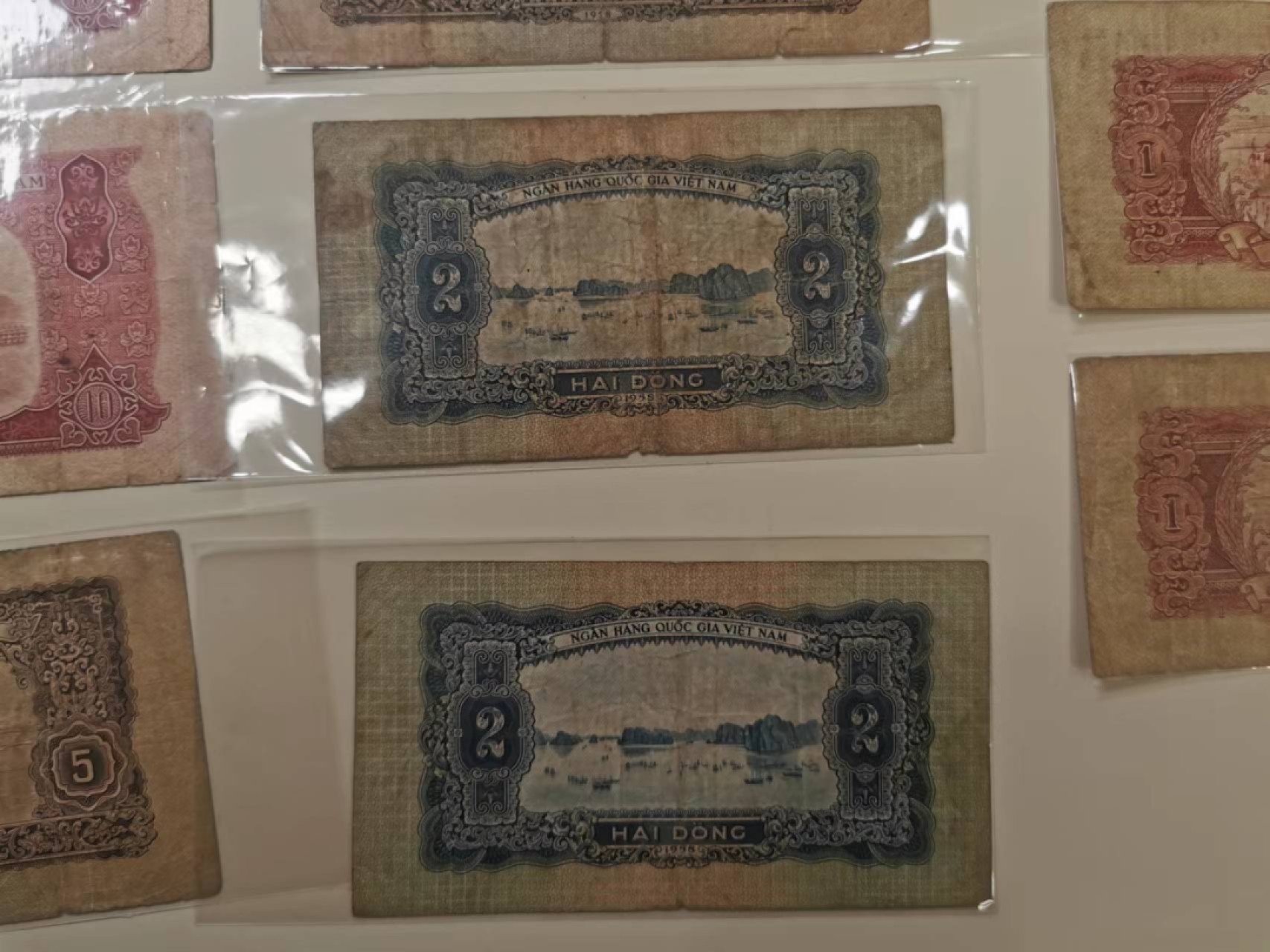 237.【鲸贝乐淘★两拍包邮】三字经·第“为人子，方少时”号拍卖 【中国代印★越南🇻🇳】1958年1.2.5.10盾，2套一起，5盾海鸥水印，流通品相如图所示