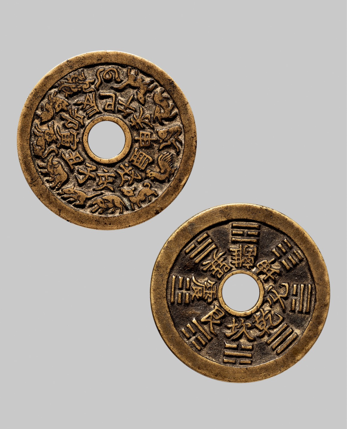 广州中孚2023年春拍-钱币专场 清代 十二生肖 背八卦文 花钱 直径44.8mm*1.9mm 重21.8克