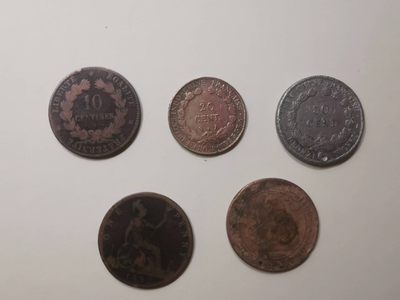 238.【鲸贝乐淘★两拍包邮】三字经·第“亲师友，习礼仪”号拍卖 【越南🇻🇳】法属流通硬币一组5枚，坐像和武女神头像，流通品相如图所示