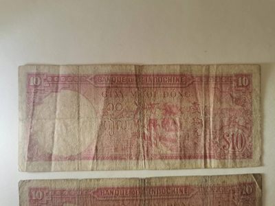 238.【鲸贝乐淘★两拍包邮】三字经·第“亲师友，习礼仪”号拍卖 【越南🇻🇳】1947年东方汇理银行10元2张一对，流通品相如图所示