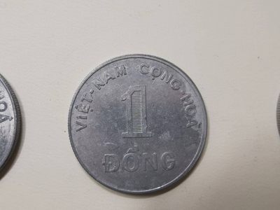 238.【鲸贝乐淘★两拍包邮】三字经·第“亲师友，习礼仪”号拍卖 【越南🇻🇳】1971年南越1盾硬币5枚，铝币带原光难得，好品相如图所示