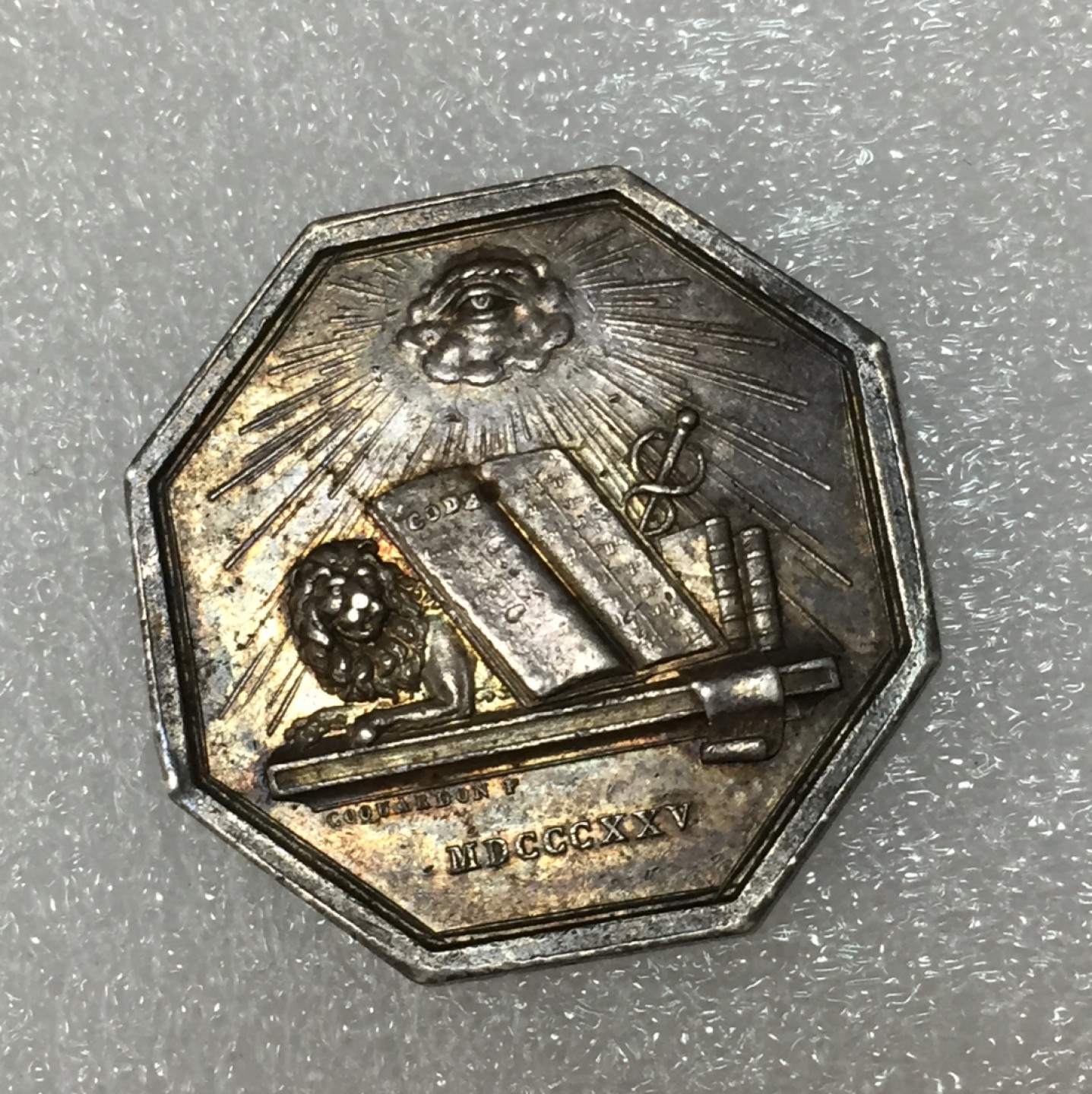 方圆集藏第四期专场 8287-法国1825年八角代用币章Jeton黑五彩 