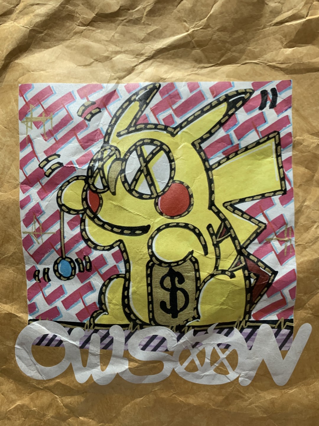 零元拍：展会热卖款，歪歪 OWSON系列杜邦纸手提袋  复古牛皮色防水洗杜邦环保潮流手袋《皮卡丘》，尺寸约35/38.5CM。