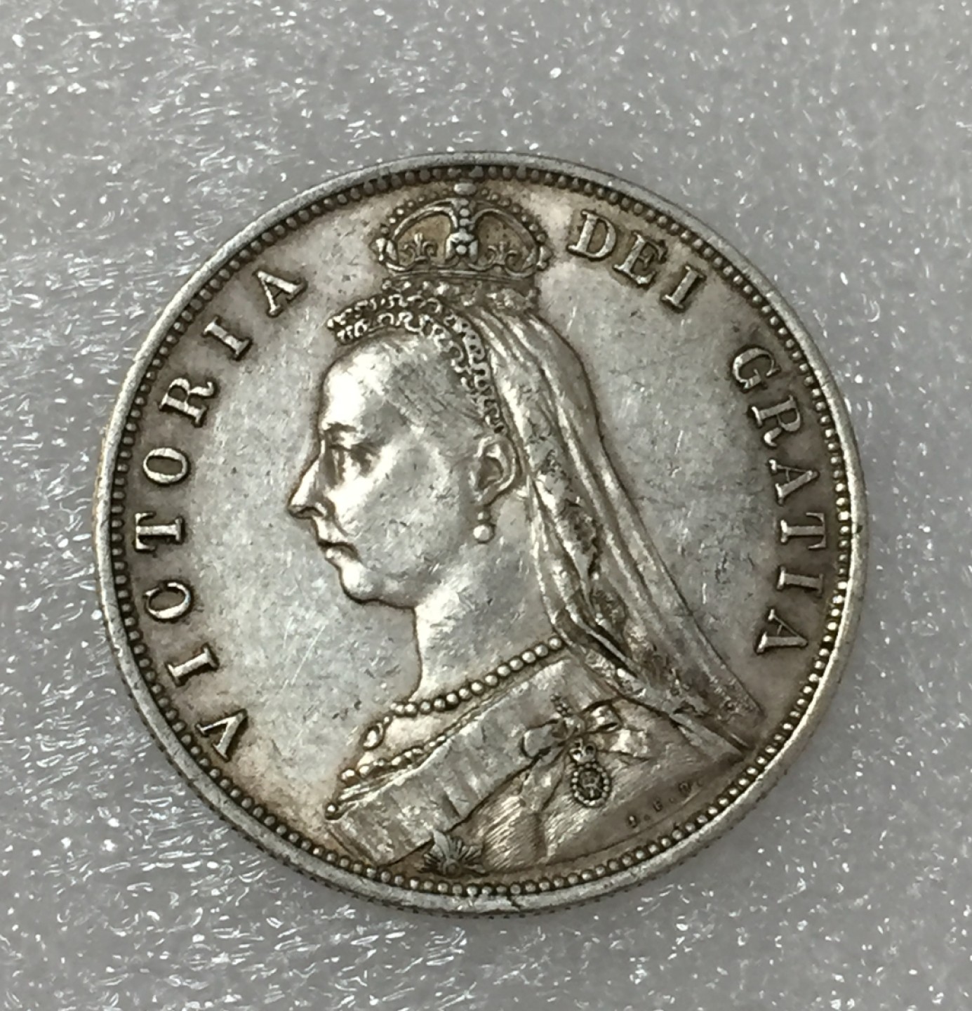 方圆集藏第四期专场 11008-英国1887年维多利亚女王半克朗银币