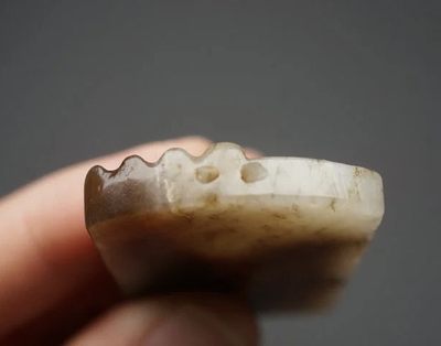 玉石翡翠玛瑙｜拍卖专场 和田玉 螭龙牌 挂件