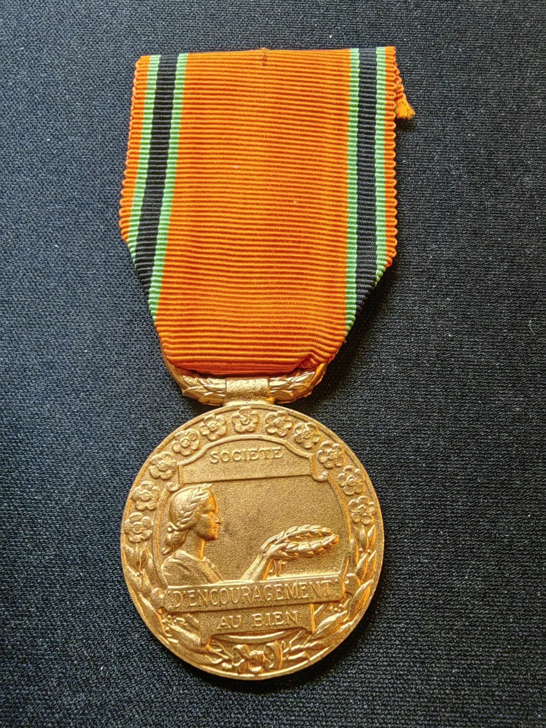 小精选专场👏🏻👏🏻 法国铜质勋章（缺少胸针但品相很好）