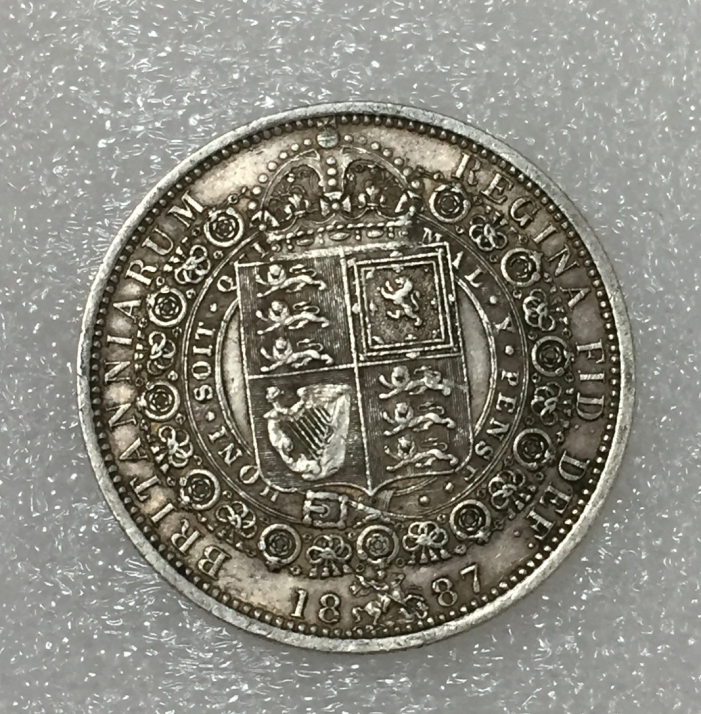 方圆集藏第四期专场 11008-英国1887年维多利亚女王半克朗银币