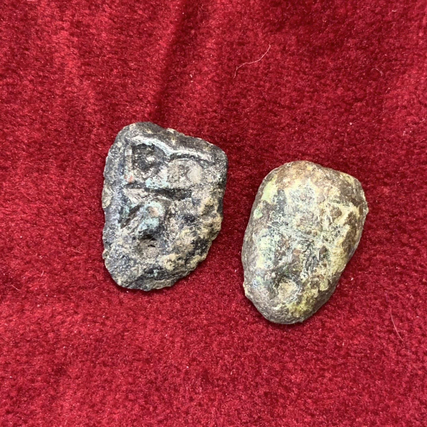 《竞宝斋》第159场-周日，周一 2场 (全场包邮) 战国 楚 鬼脸钱厚重大样版和早期阔字凹背版2枚，皆不多见