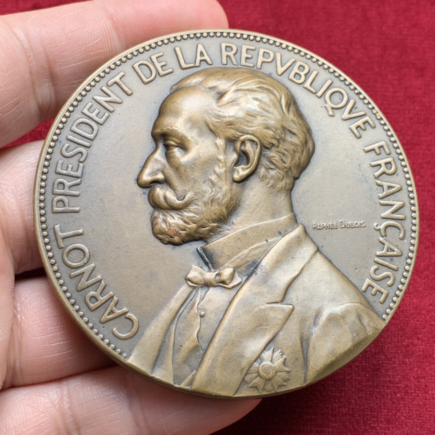 《竞宝斋》第159场-周日，周一 2场 (全场包邮) 法国 1887年 卡诺总统 纪念铜章，直径68mm，重量118g