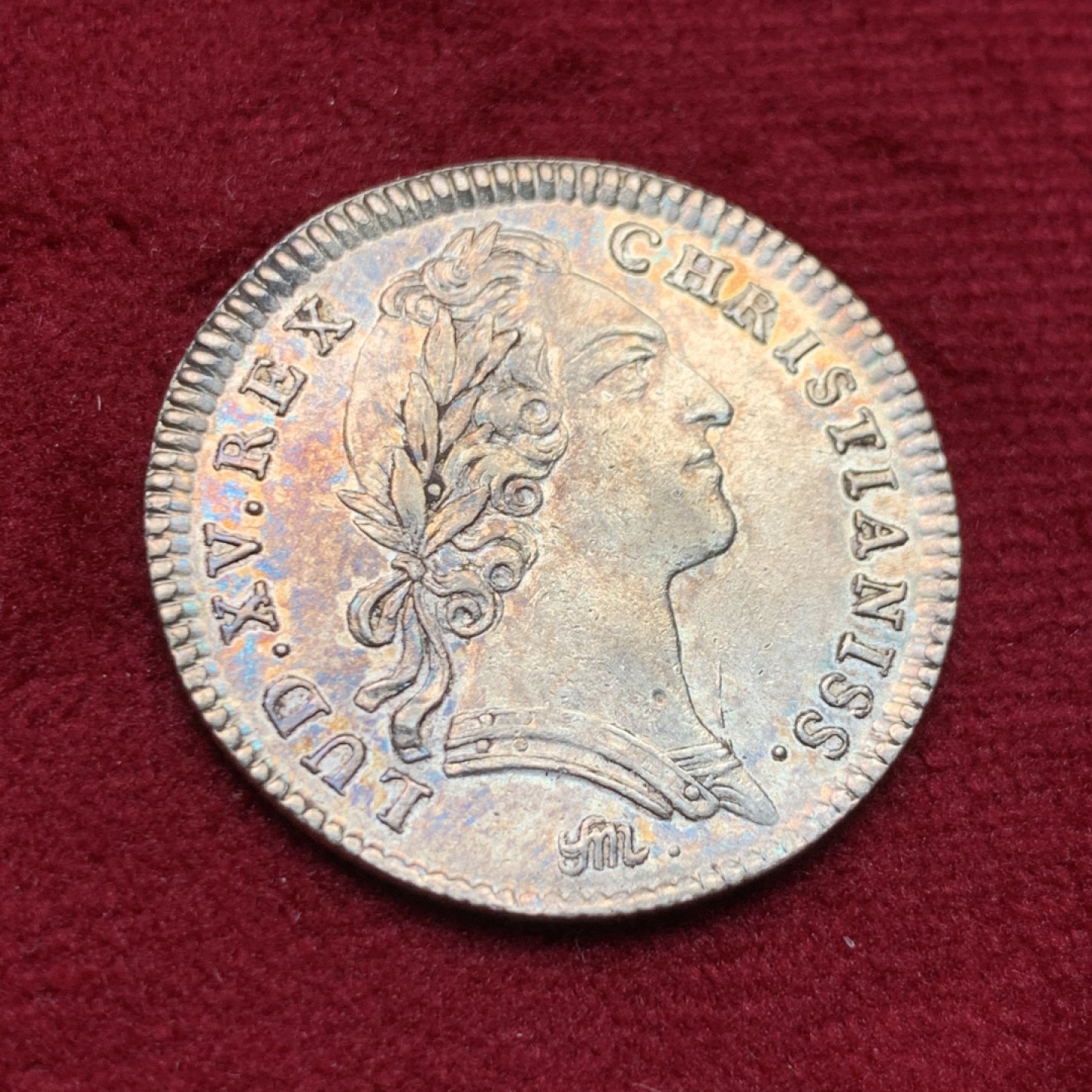 《竞宝斋》第159场-周日，周一 2场 (全场包邮) 法国 1754年 路易十五 银质圆形代币 细节好 背图新颖