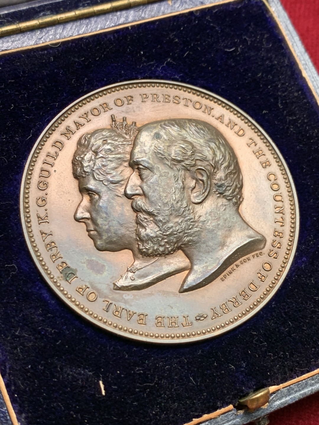 《竞宝斋》第159场-周日，周一 2场 (全场包邮) 1902年普雷斯顿公会纪念大铜章，带原盒 60.3克 51mm直径