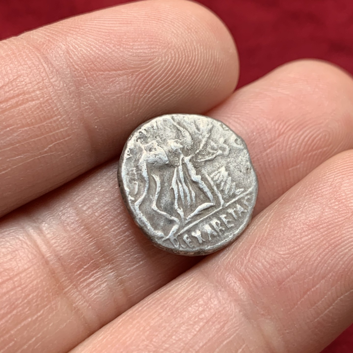 《竞宝斋》第159场-周日，周一 2场 (全场包邮) 公元前58年 古罗马共和国 征服纳巴泰纪念1狄娜里银币 正面使者献上礼物骆驼 背面女神驾驶战车