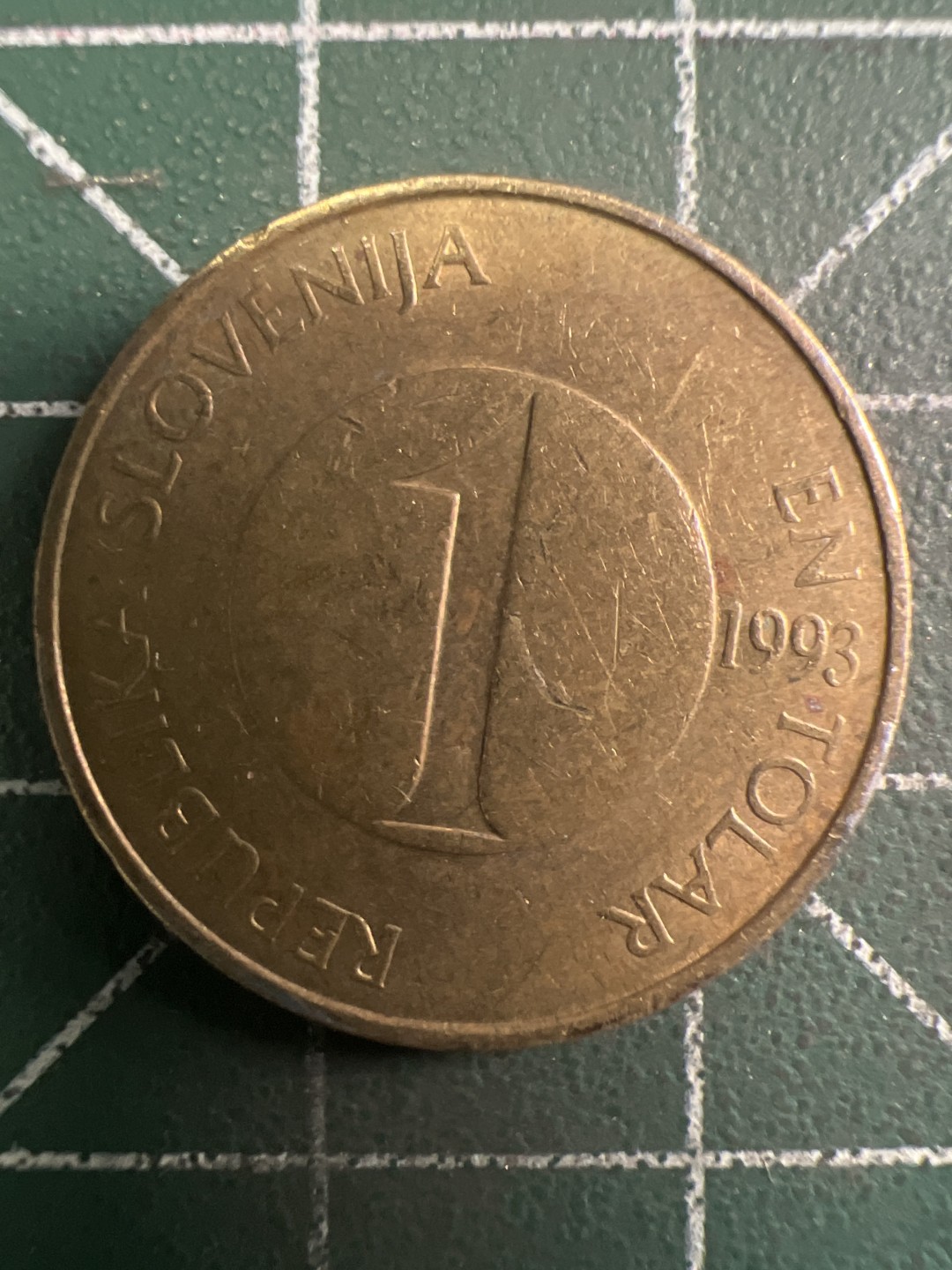 泡泡堂第294期  世界硬币 （无押金，捡漏，全场20包邮，偏远地区除外，接收代拍业务） 斯洛文尼亚一托拉 河樽
