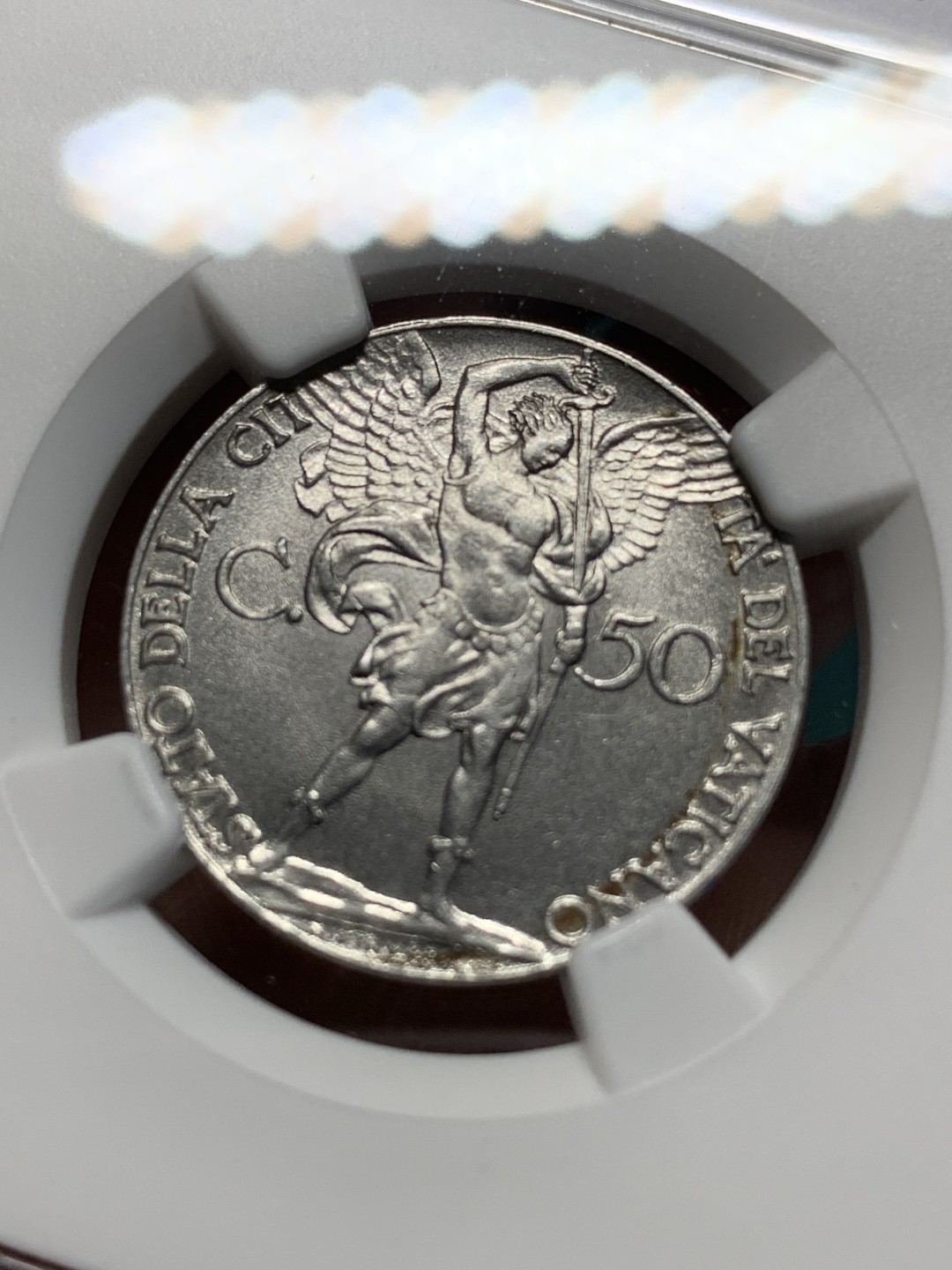 《竞宝斋》第159场-周日，周一 2场 (全场包邮) NGC-MS64，梵蒂冈1941年50分，战斗天使，梵蒂冈铸币设计巅峰，造型时尚已很难买到