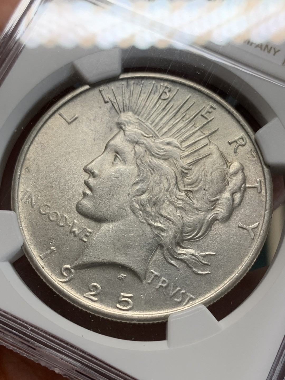 《竞宝斋》第159场-周日，周一 2场 (全场包邮) NGC-MS62 1925美国和平1美元大银币