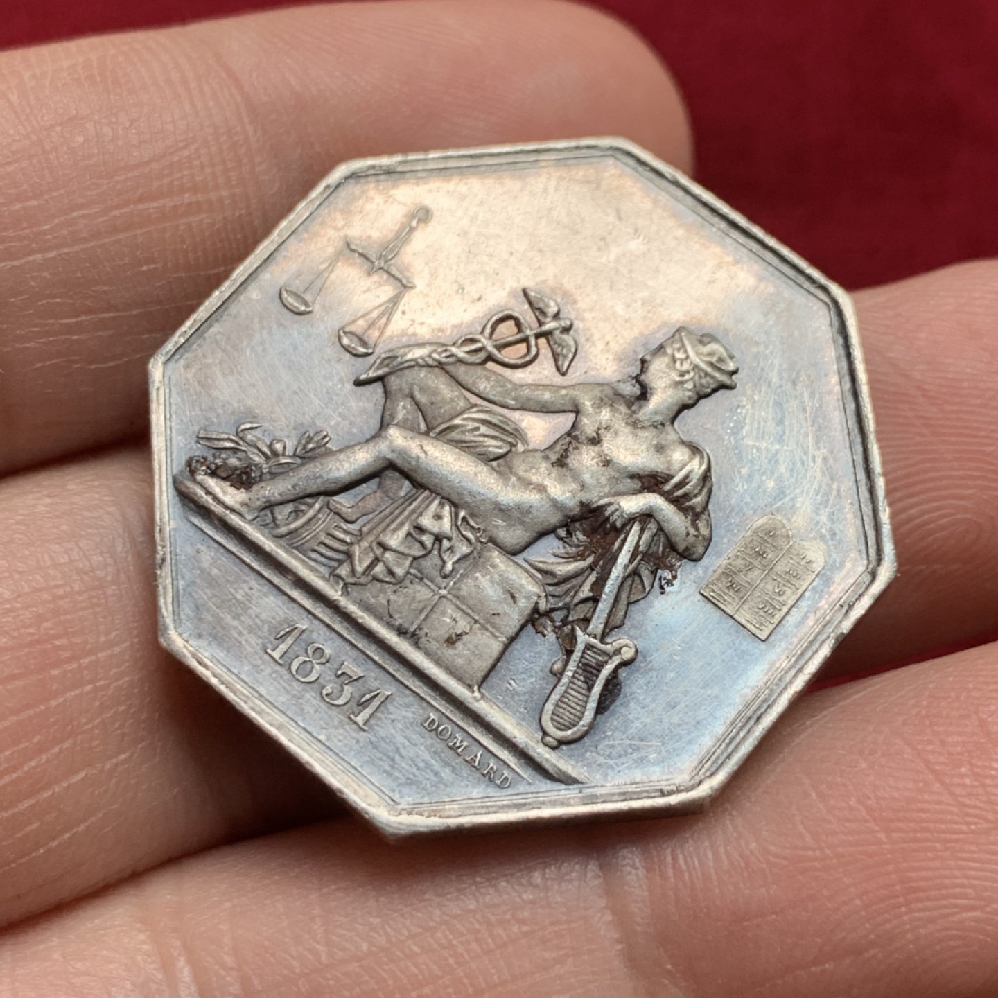 《竞宝斋》第159场-周日，周一 2场 (全场包邮) 法国 1860-1867 政府专家委员会 墨丘利 银质八角代币 对角34mm对边31mm 15.56g 边铭蜜蜂argent