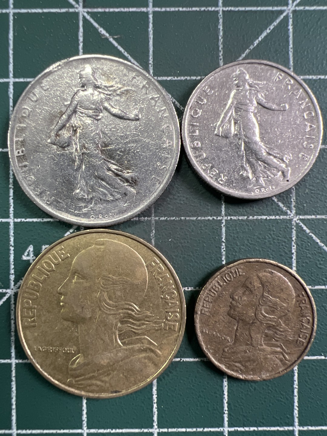 泡泡堂第295期  世界硬币 （无押金，捡漏，全场20包邮，偏远地区除外，接收代拍业务） 法国4枚