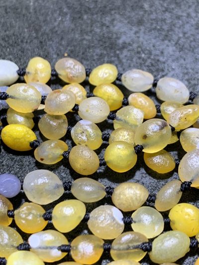 精美天然阿拉善108高圆度彩珠玛瑙项链(手串)一条 精美天然阿拉善108高圆度彩珠玛瑙项链(手串)一条