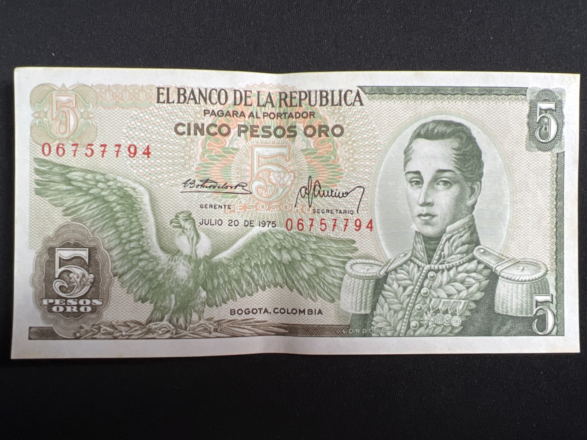 泡泡堂微拍第137幕纸币捡漏可累计专场👿👿，累计满二十元包邮，接受代拍业务 哥伦比亚5比索