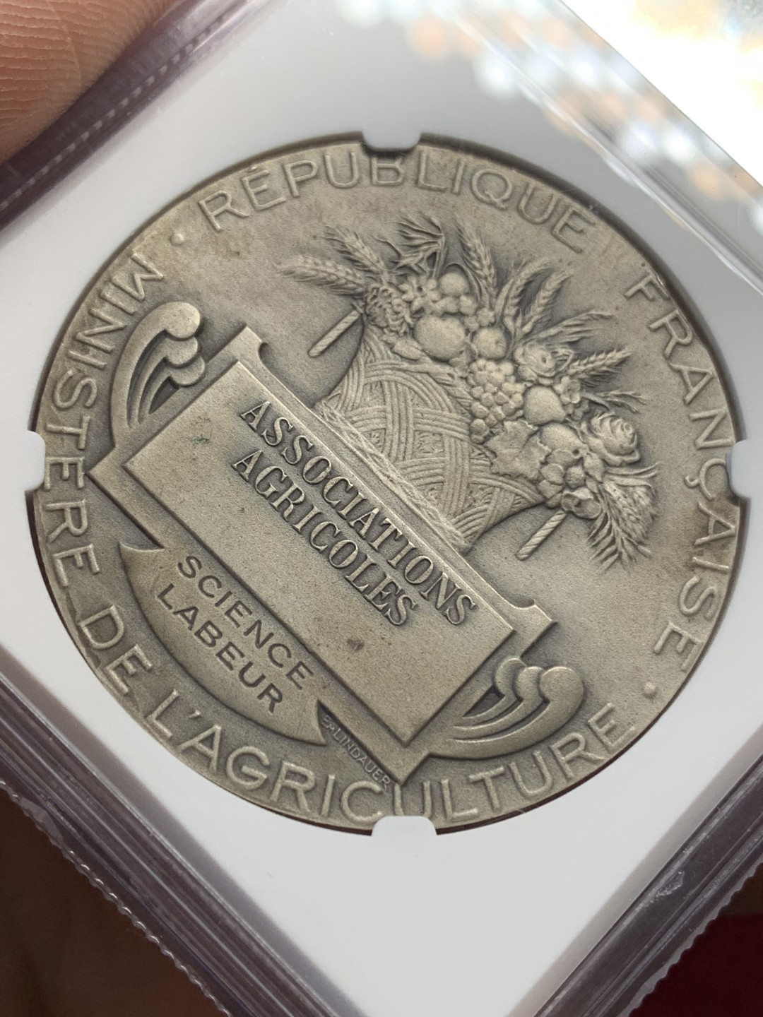 《竞宝斋》第159场-周日，周一 2场 (全场包邮) NGC MS63 法国农业部播种大银章 经典热门品种