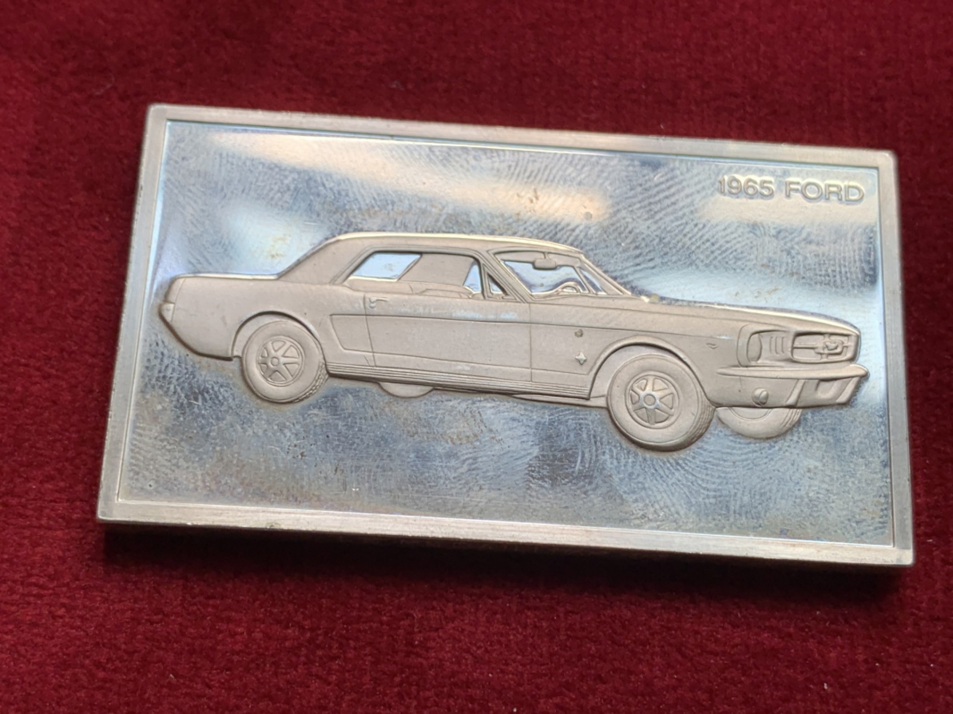 《竞宝斋》第159场-周日，周一 2场 (全场包邮) 法国 福特野马汽车 方形银砖 长57mm宽32mm 66g 边铭 菱形argent银标 把玩良品