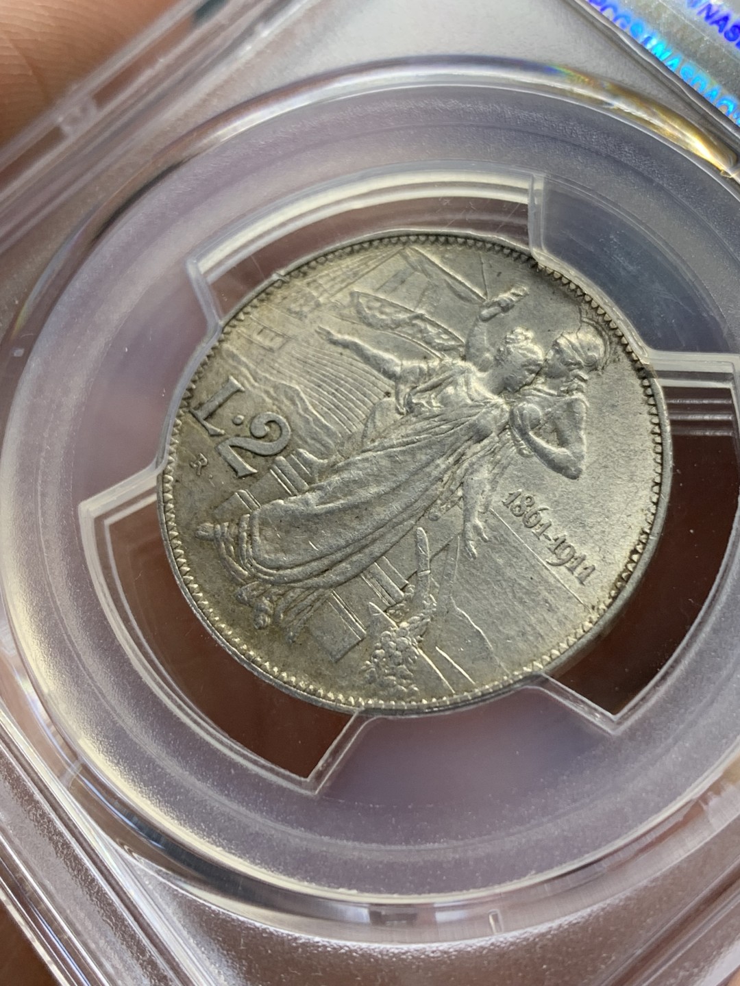 《竞宝斋》第159场-周日，周一 2场 (全场包邮) PCGS-AU58 意大利 1911年 建国50周年纪念2里拉银币，银托奶 双女神的经典设计 托奶银里拉，意系热门。光度上佳，细节不输N盒MS