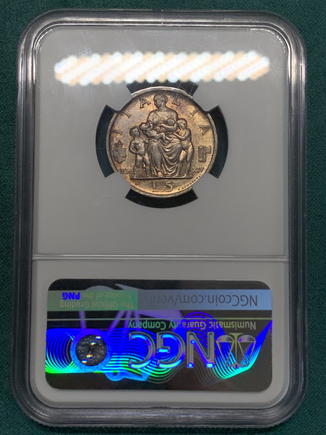 《竞宝斋》第159场-周日，周一 2场 (全场包邮) NGC AU58 意大利1936年5里拉银币 圣母抱子 金彩很漂亮全转光品相 低评了