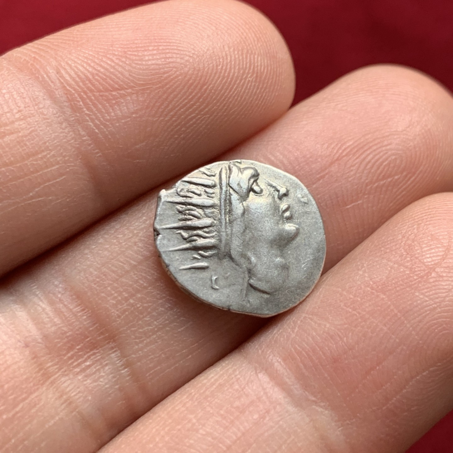 《竞宝斋》第159场-周日，周一 2场 (全场包邮) 古希腊罗德岛 太阳神赫利俄斯与玫瑰银币 打制清晰 位置居中 难得