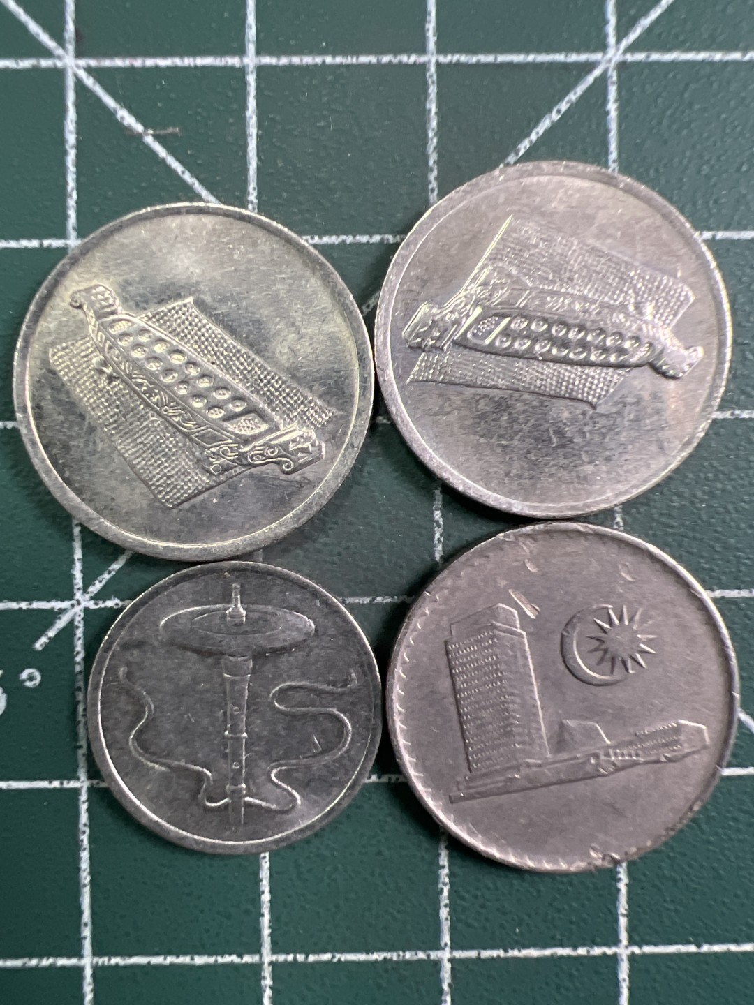 泡泡堂第295期  世界硬币 （无押金，捡漏，全场20包邮，偏远地区除外，接收代拍业务） 马来西亚4枚