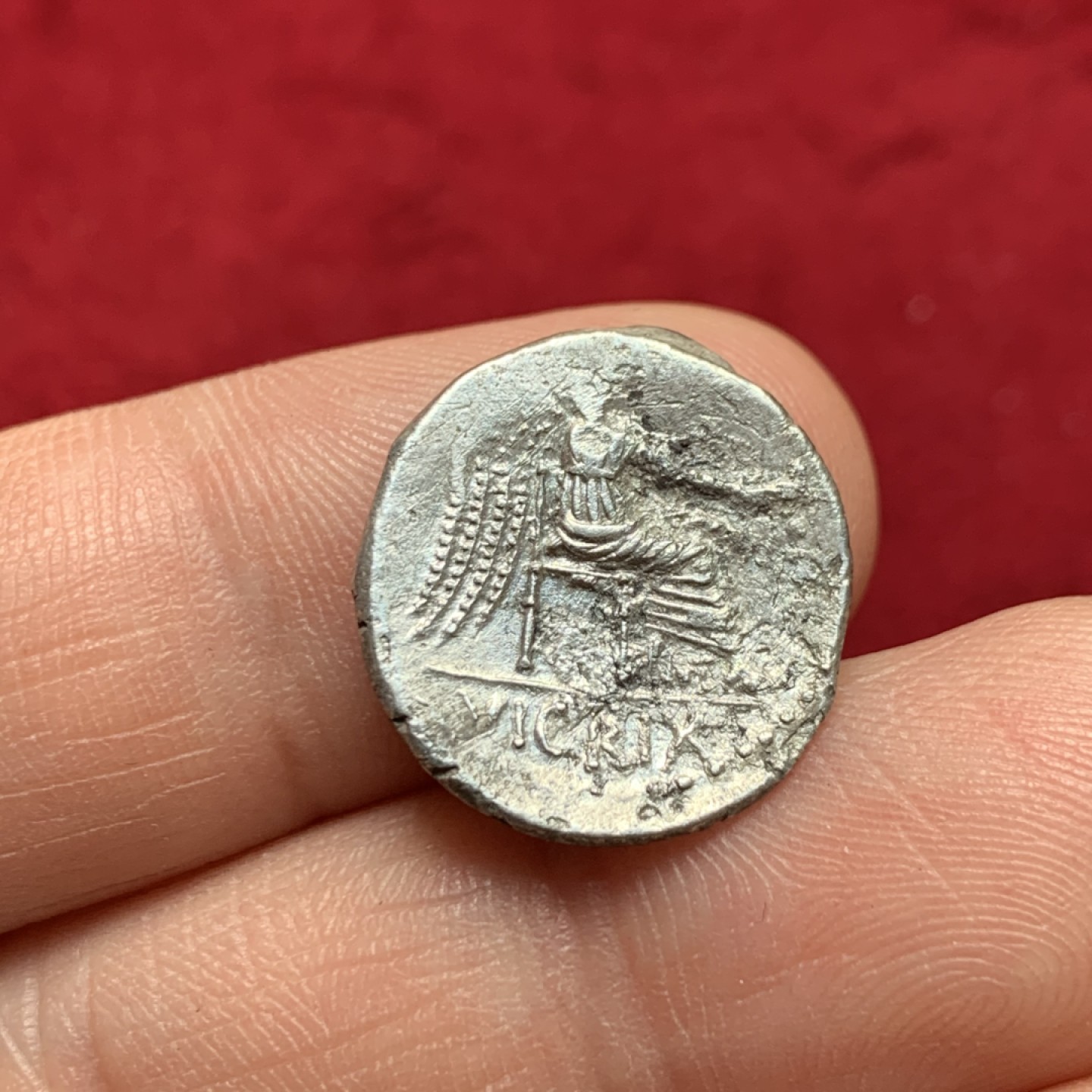 《竞宝斋》第159场-周日，周一 2场 (全场包邮) 公元前89年 古罗马共和国 胜利女神1狄娜里银币 背面坐着的女神 热门女神币