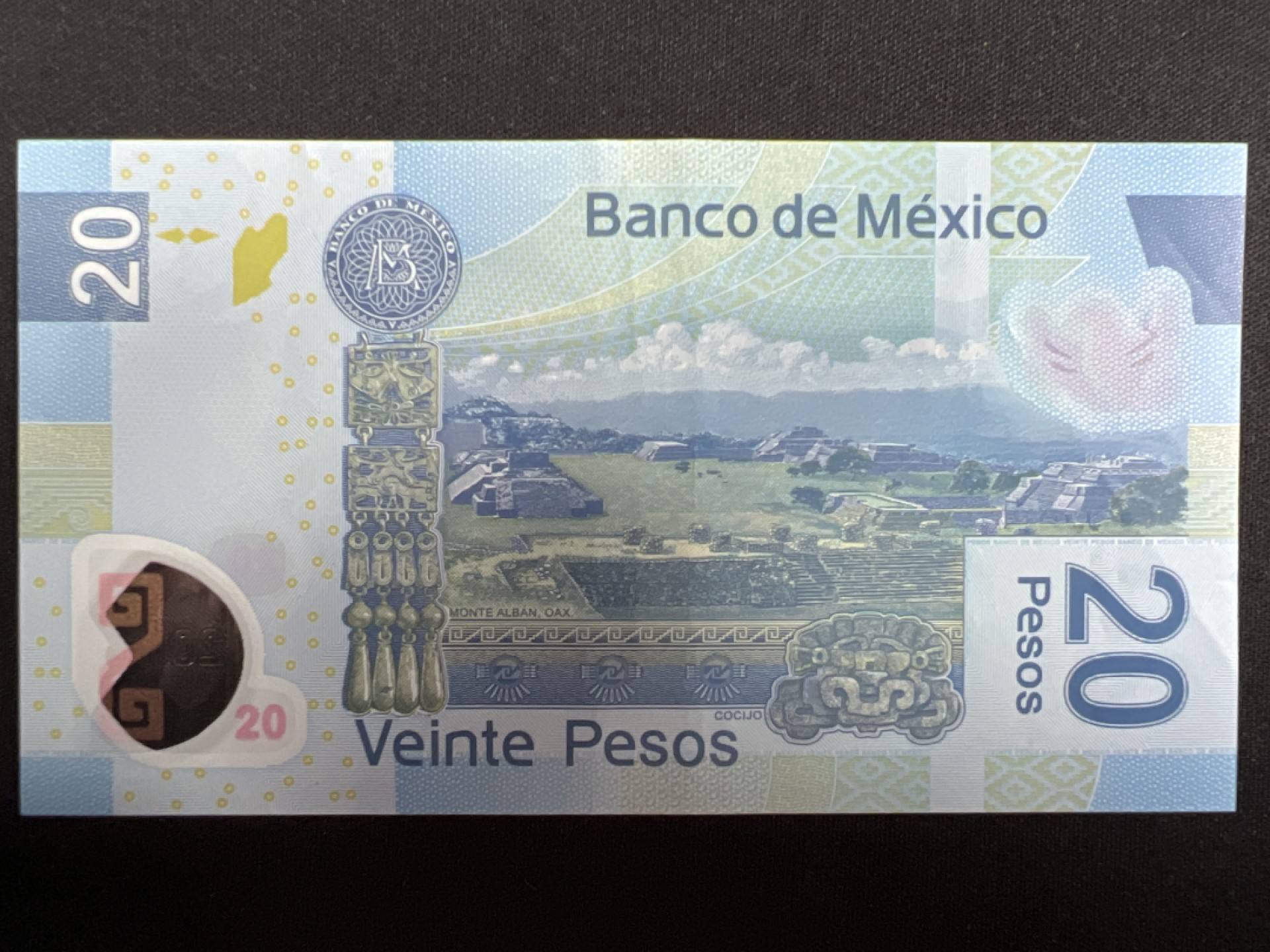 泡泡堂微拍第137幕纸币捡漏可累计专场👿👿，累计满二十元包邮，接受代拍业务 墨西哥20元 塑料钞