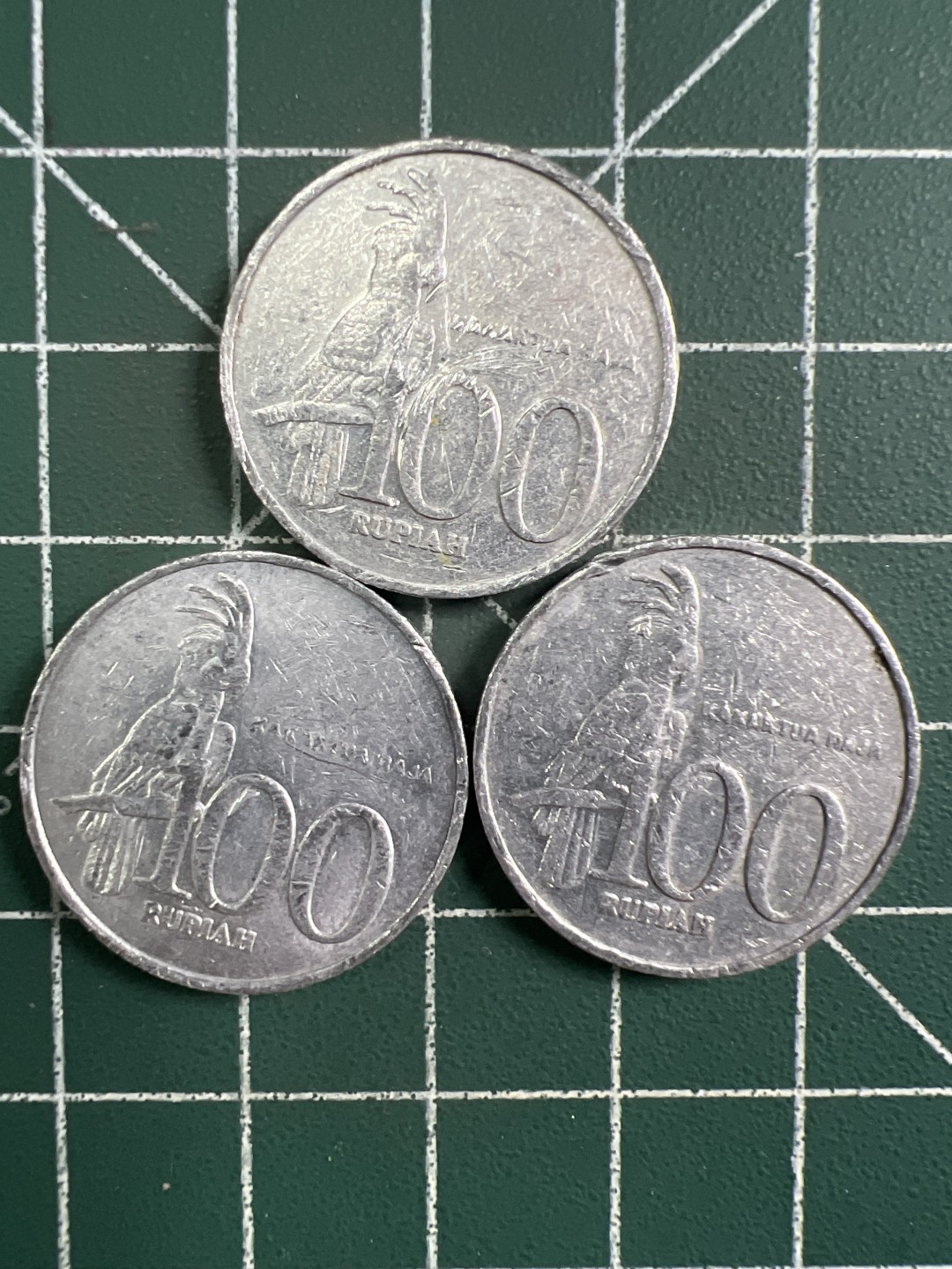 泡泡堂第294期  世界硬币 （无押金，捡漏，全场20包邮，偏远地区除外，接收代拍业务） 印尼100卢比三枚