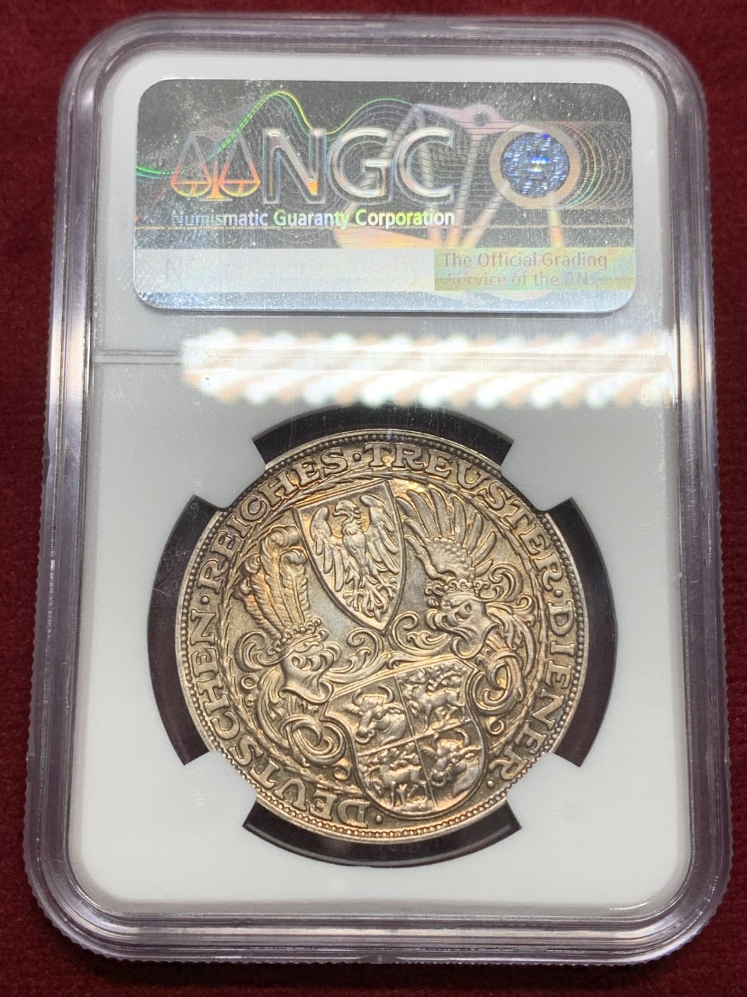 《竞宝斋》第159场-周日，周一 2场 (全场包邮) NGC-MS63 德国 1927D年 兴登堡80大寿银币蓝紫彩镜面光 5马克币型章 哥茨作品