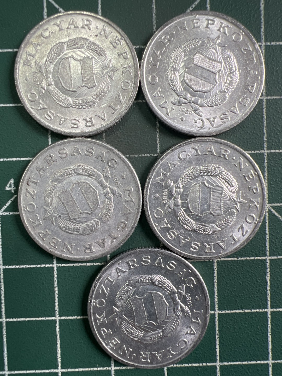泡泡堂第294期  世界硬币 （无押金，捡漏，全场20包邮，偏远地区除外，接收代拍业务） 匈牙利1福林五枚