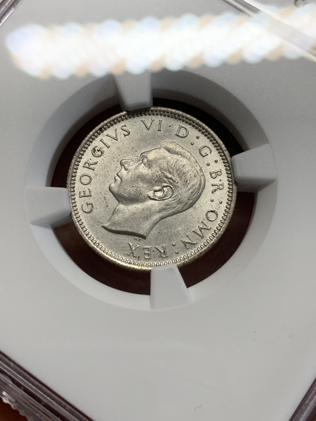 《竞宝斋》第159场-周日，周一 2场 (全场包邮) NGC-MS63 英国1944年 乔六6便士银币