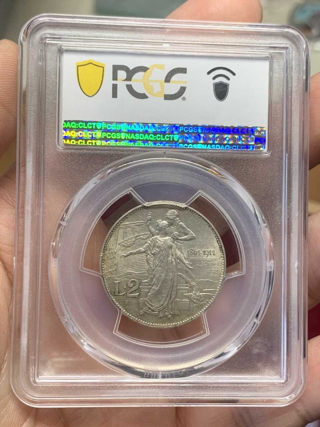 《竞宝斋》第159场-周日，周一 2场 (全场包邮) PCGS-AU58 意大利 1911年 建国50周年纪念2里拉银币，银托奶 双女神的经典设计 托奶银里拉，意系热门。光度上佳，细节不输N盒MS