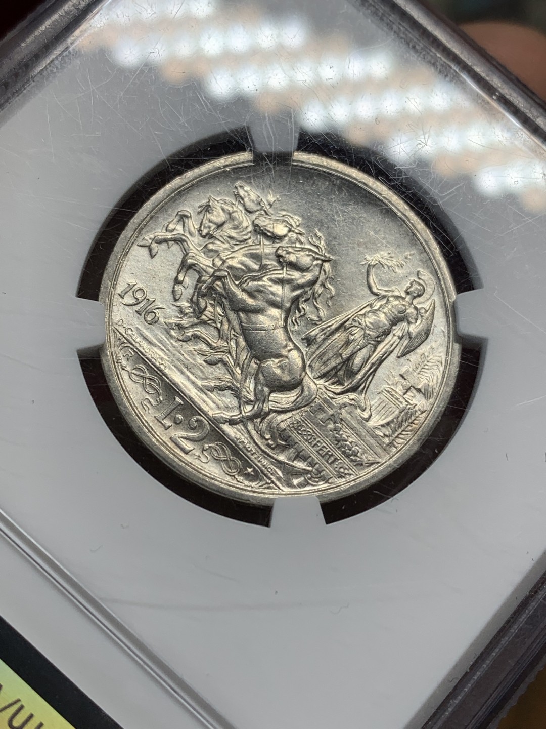 《竞宝斋》第159场-周日，周一 2场 (全场包邮) NGC-MS62 意大利 1916年 2里拉 银币 意系热门品种 经典四马拉车 略有低评