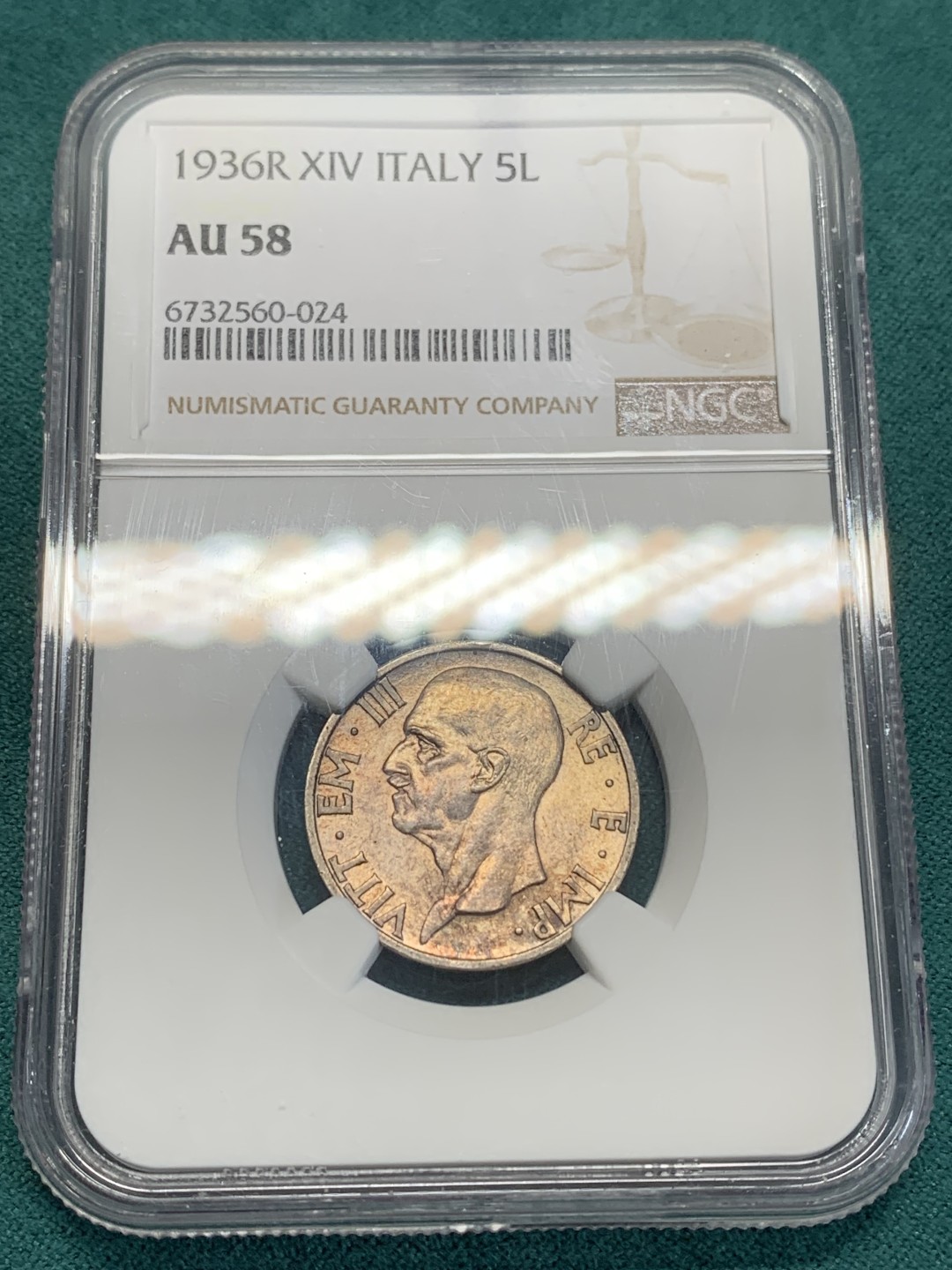 《竞宝斋》第159场-周日，周一 2场 (全场包邮) NGC AU58 意大利1936年5里拉银币 圣母抱子 金彩很漂亮全转光品相 低评了