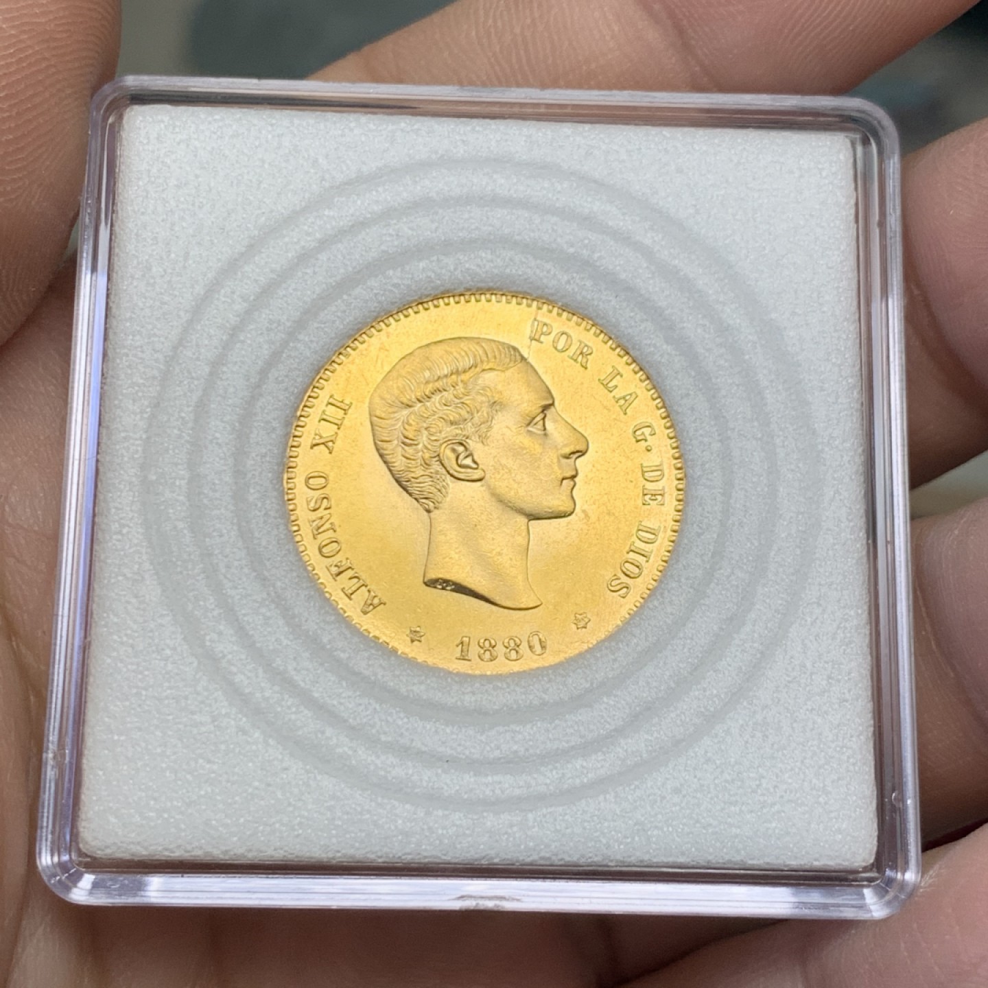 《竞宝斋》第159场-周日，周一 2场 (全场包邮) 1880年 西班牙金币 25比塞塔 8.06克 阿方索十二世 UNC底板状态很棒