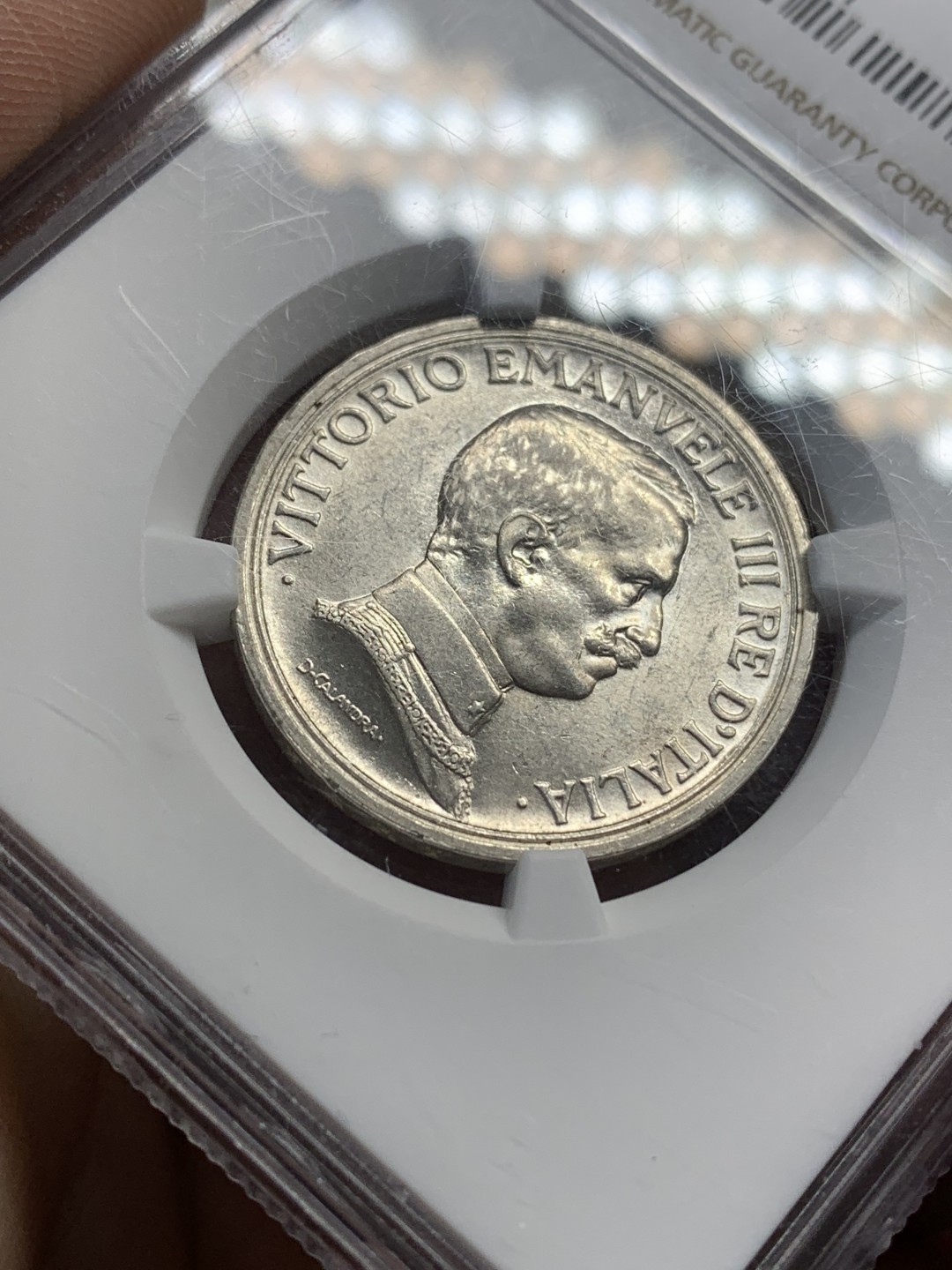 《竞宝斋》第159场-周日，周一 2场 (全场包邮) NGC-MS62 意大利 1916年 2里拉 银币 意系热门品种 经典四马拉车 略有低评