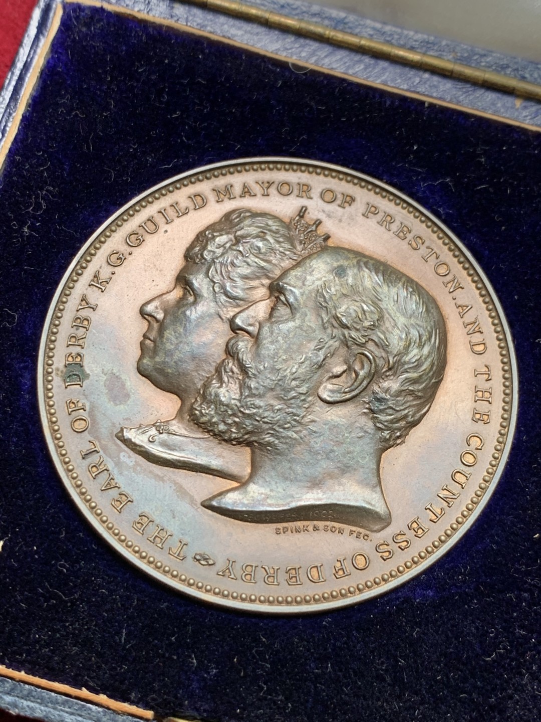 《竞宝斋》第159场-周日，周一 2场 (全场包邮) 1902年普雷斯顿公会纪念大铜章，带原盒 60.3克 51mm直径