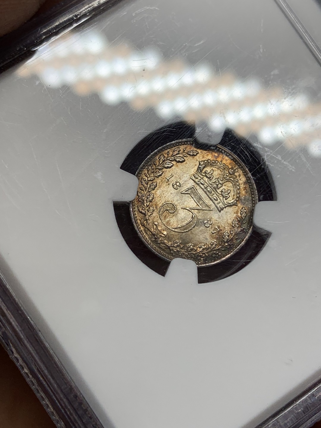 《竞宝斋》第159场-周日，周一 2场 (全场包邮) NGC-MS65 英国1887年维多利亚高冠三便士，原始彩浆，光度一流