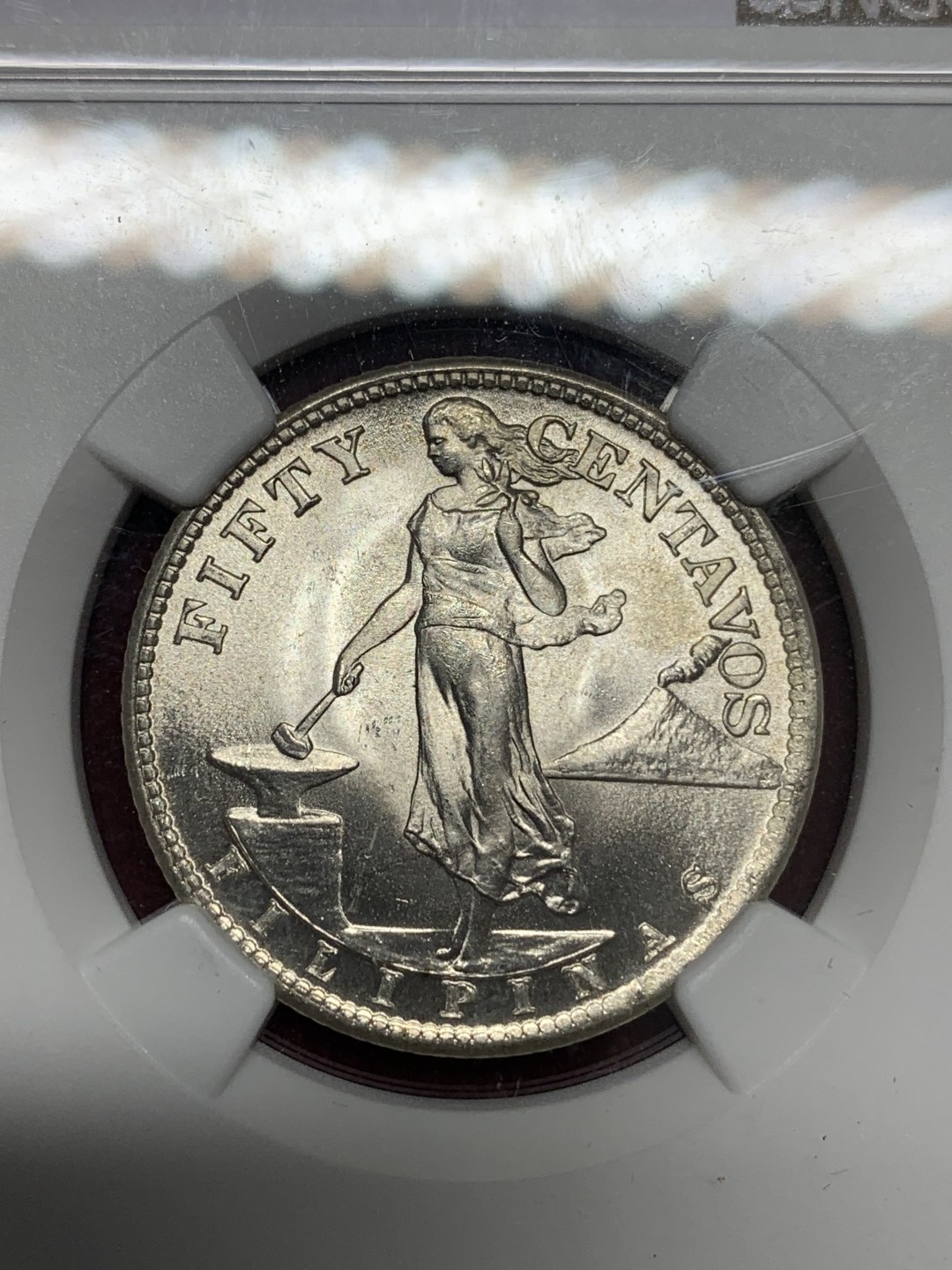 《竞宝斋》第159场-周日，周一 2场 (全场包邮) NGC MS62 美属菲律宾1945年打铁女神50分银币