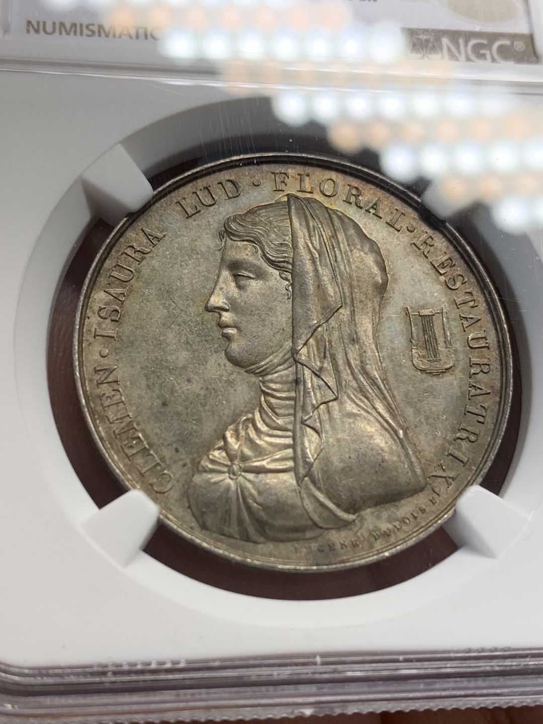 《竞宝斋》第159场-周日，周一 2场 (全场包邮) NGC-MS62 法国图卢兹1819年花卉文学节银质奖章，名家设计，女神及花卉优美典雅，淡灰彩浆，镜面感强，维克多雨果曾于1817年获该奖