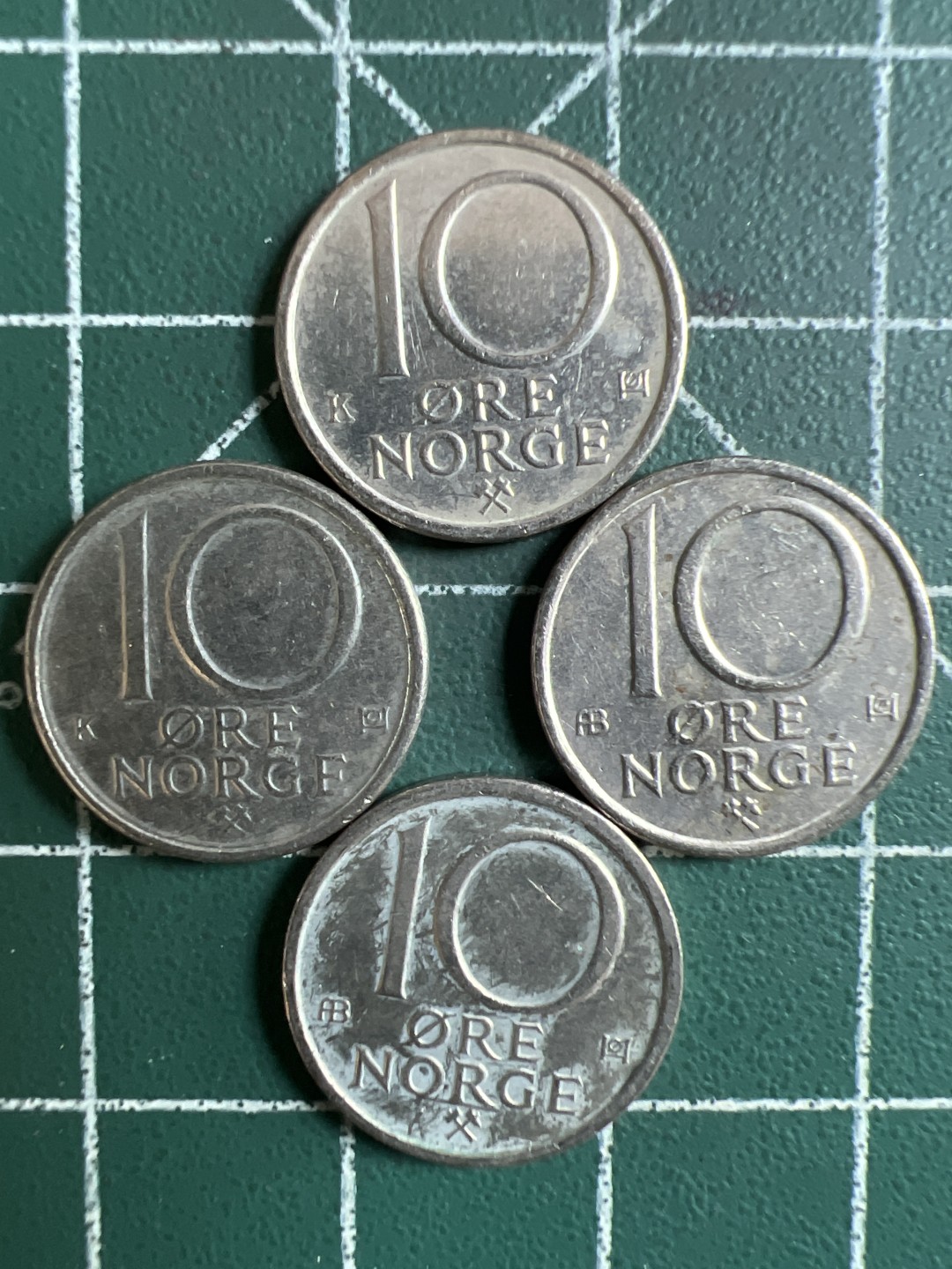 泡泡堂第375期  世界硬币 （无押金，捡漏，全场20包邮，偏远地区除外，接收代拍业务） 挪威10欧尔四枚